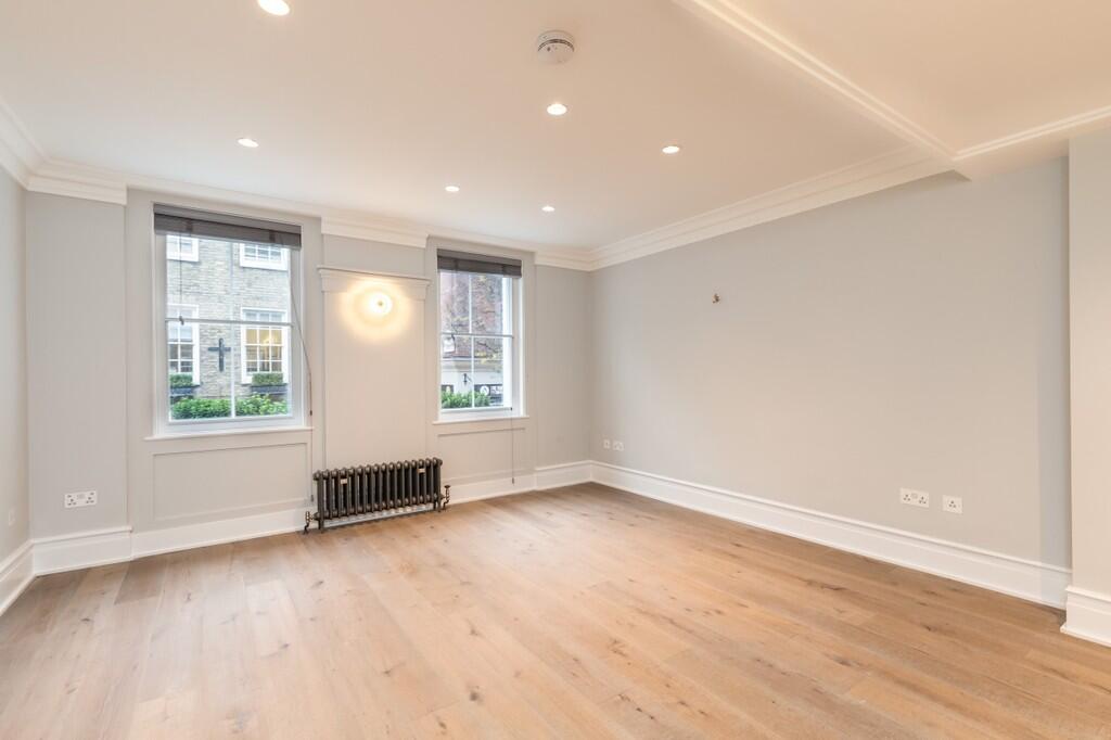 Main image of property: Monmouth Street, Seven Dials WC2