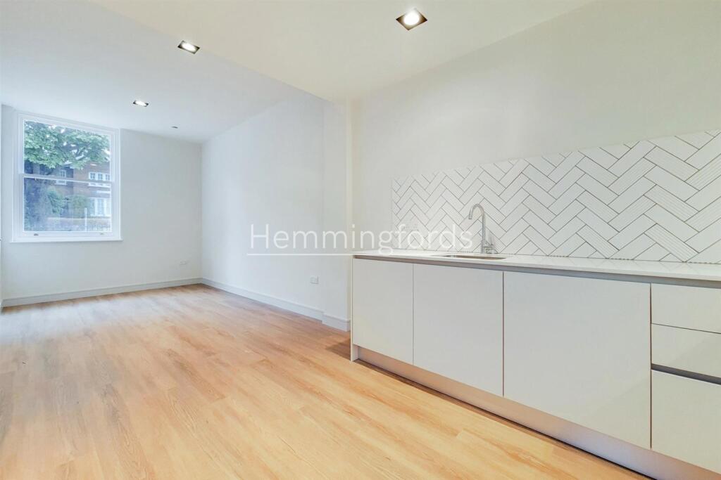 House in London - View 4