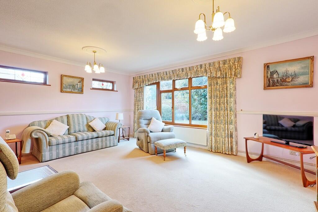 House in Southend-on-Sea - View 3