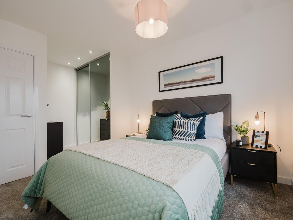 House in Worcester - View 4