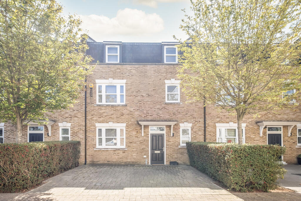 Main image of property: Emerald Square, London, SW15