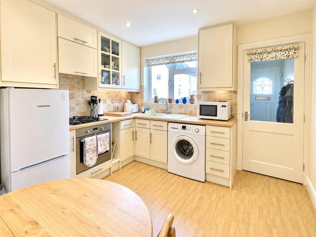 House in Salisbury - View 2