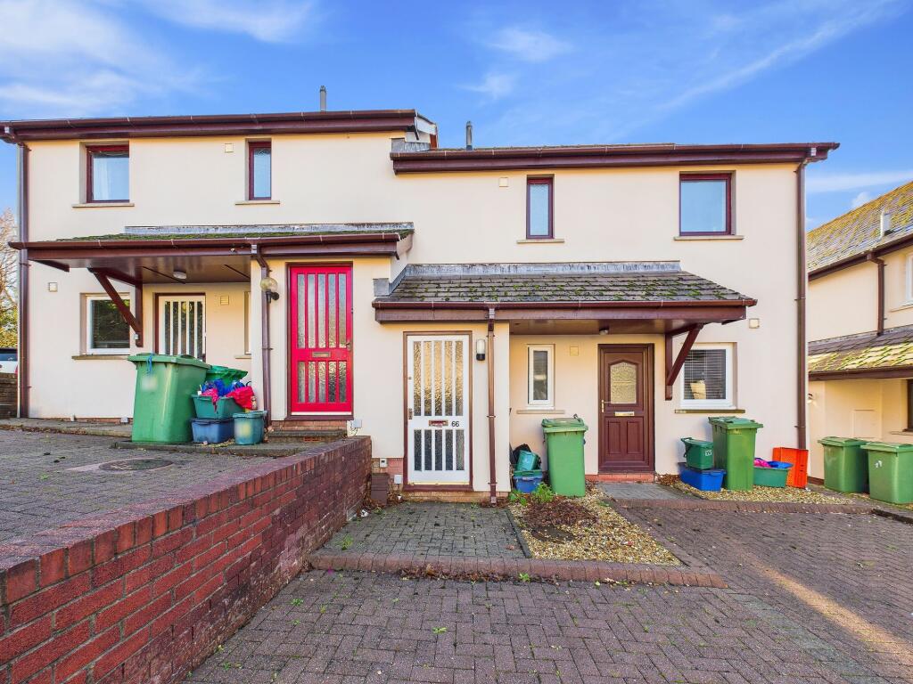 1-bed flat on The Clicketts, Tenby, SA70, £119,950