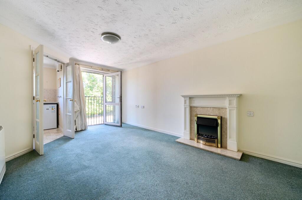 Apartment in Chichester - View 2