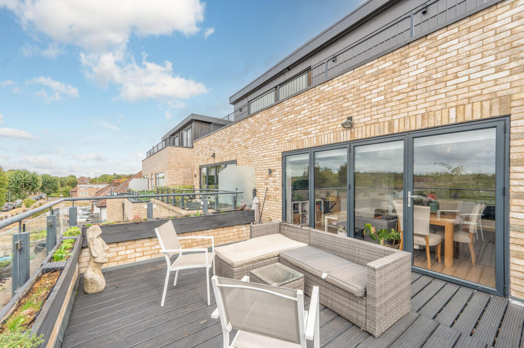 Apartment in Harrow - View 4