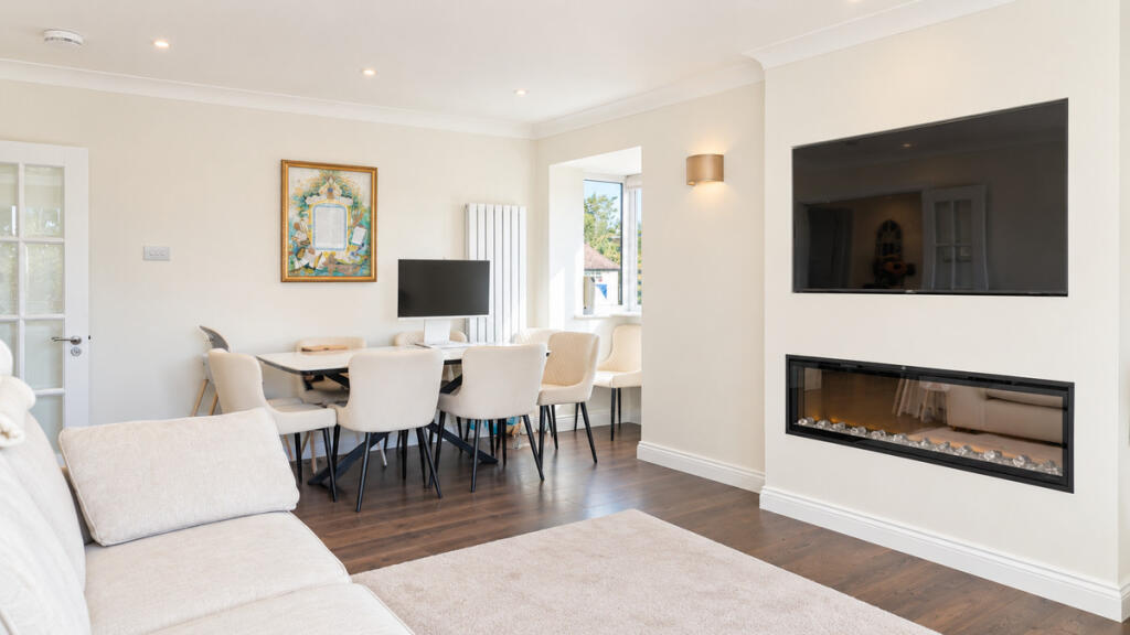 Apartment in London - View 4
