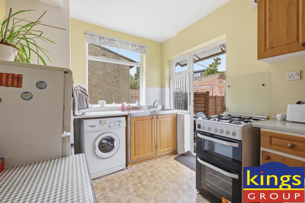 House in London - View 3