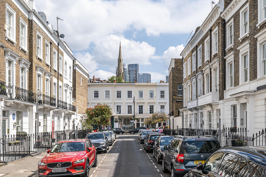 Main image of property: Moreton Place, London, SW1V