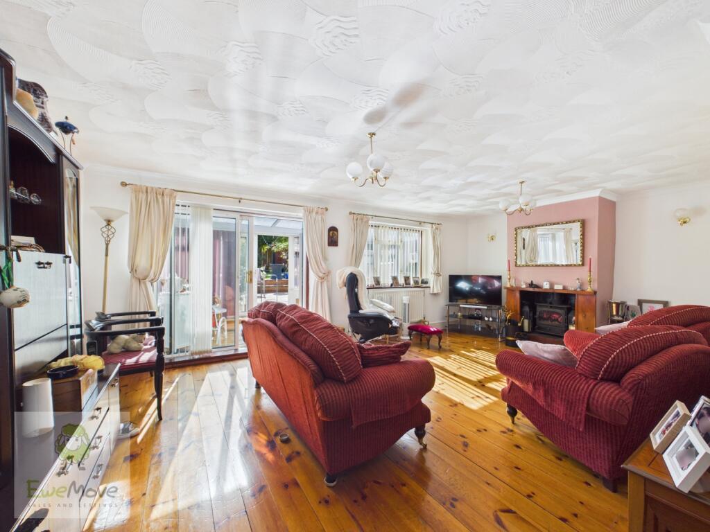 House in Rochester - View 4