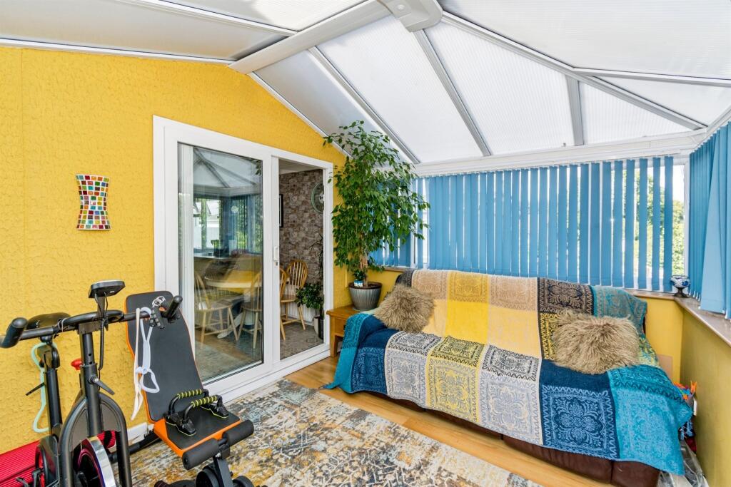 House in Southampton - View 4