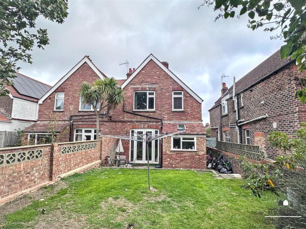 House in Eastbourne, East Sussex - View 2