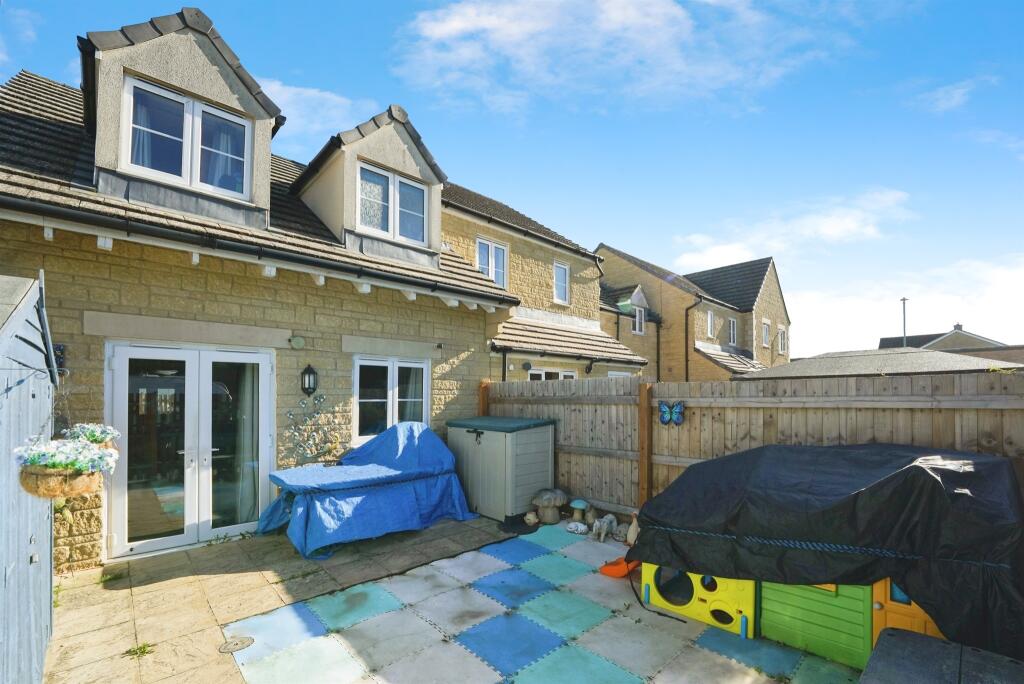 Horcott Road, Fairford photo 3