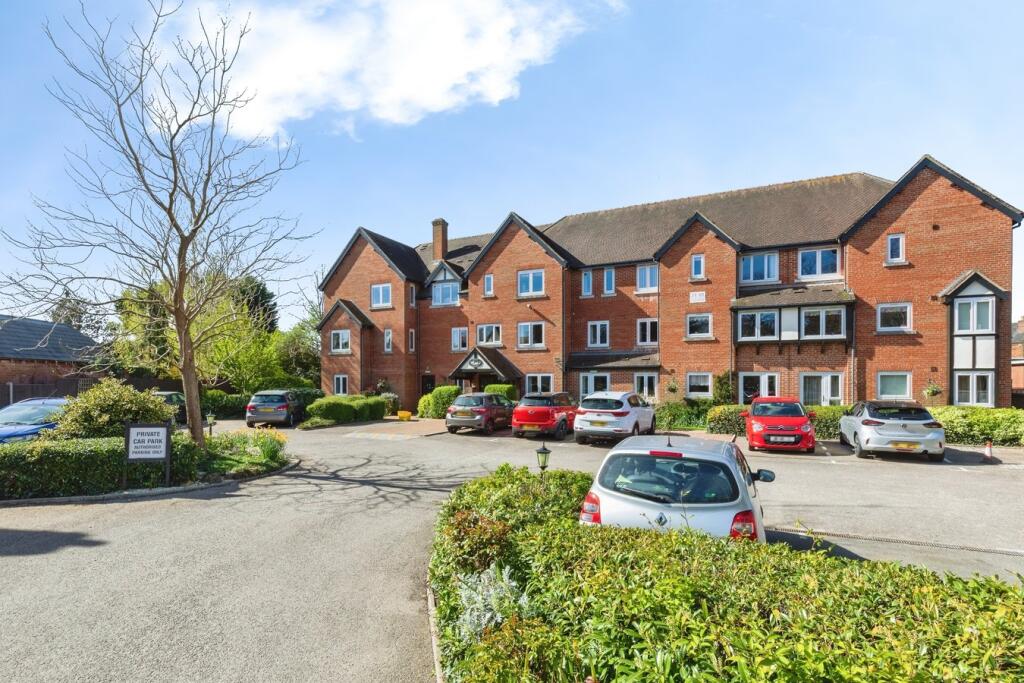 Main image of property: Banbury Road, Stratford-upon-Avon, CV37