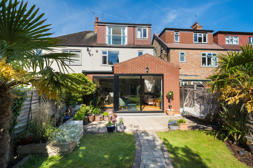 House in London, Shortlands - View 5