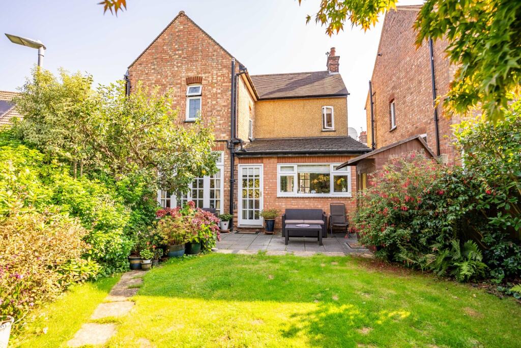 Additional image 18 of Vanda Crescent, St. Albans, Hertfordshire, AL1