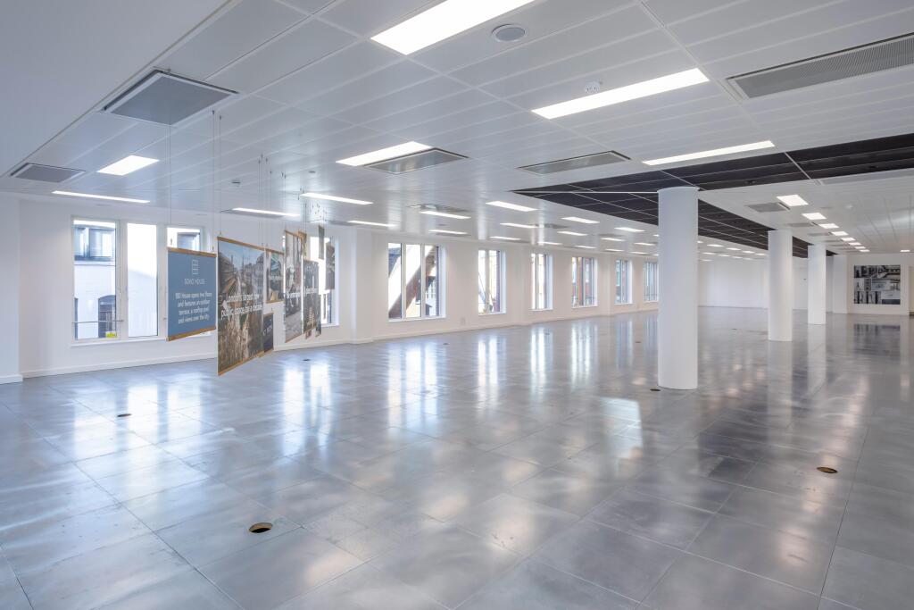 1 Kingsway 4th Floor 06.jpg