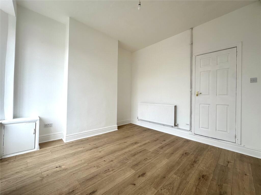 House in Birmingham, Stockland Green - View 2