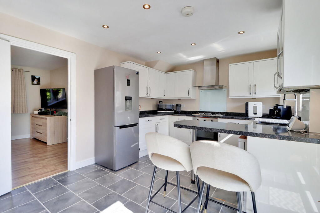 House in Dartford - View 5