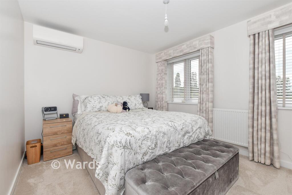 House in Minster-on-Sea, Neats Court - More