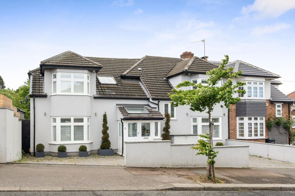 Main image of property: Chadacre Avenue, London, IG5