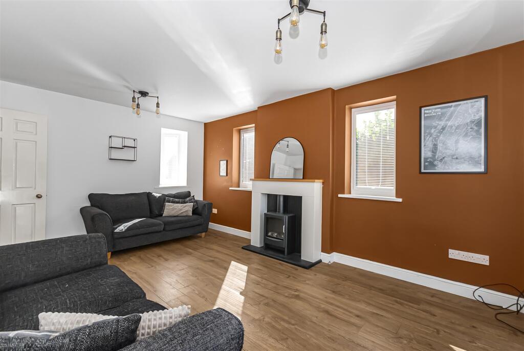 Moray close, Ramsbottom, Bury photo 4