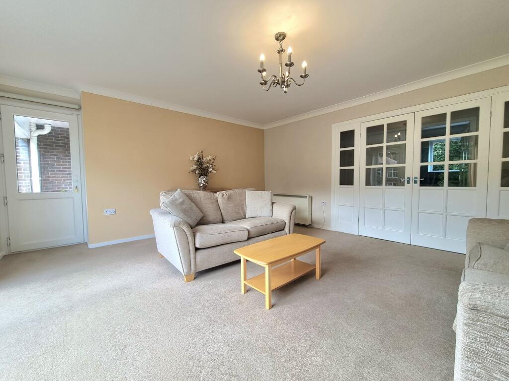 Apartment in Trafford, Greater Manchester - View 5