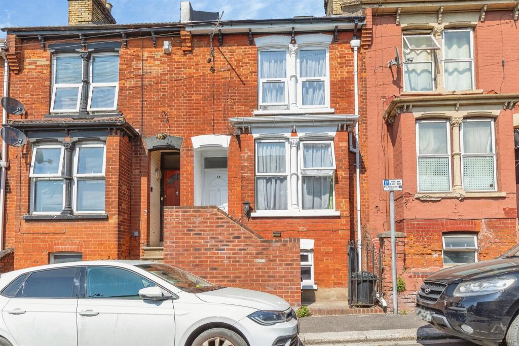 Main image of property: Hillside Road, Chatham