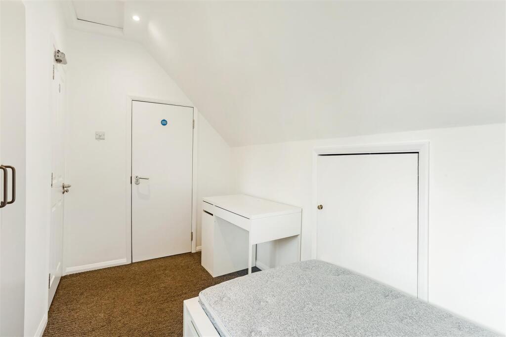 Ferrers Avenue, West Drayton - View 2