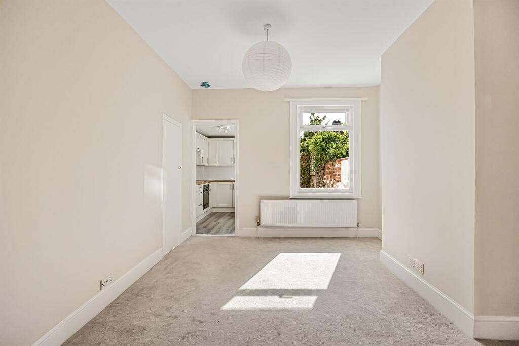 House in Reading - More