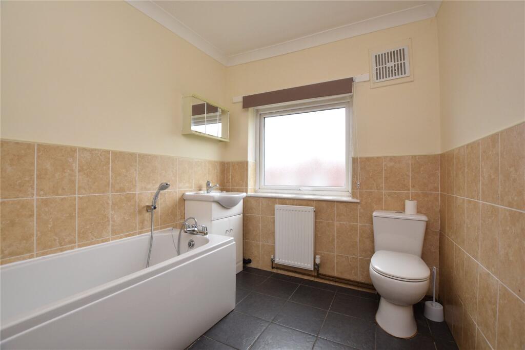 House in Leeds - View 4