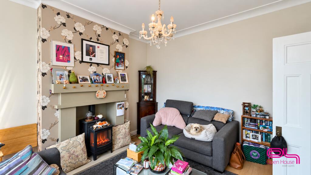 House in Bolton, Heaton - View 3