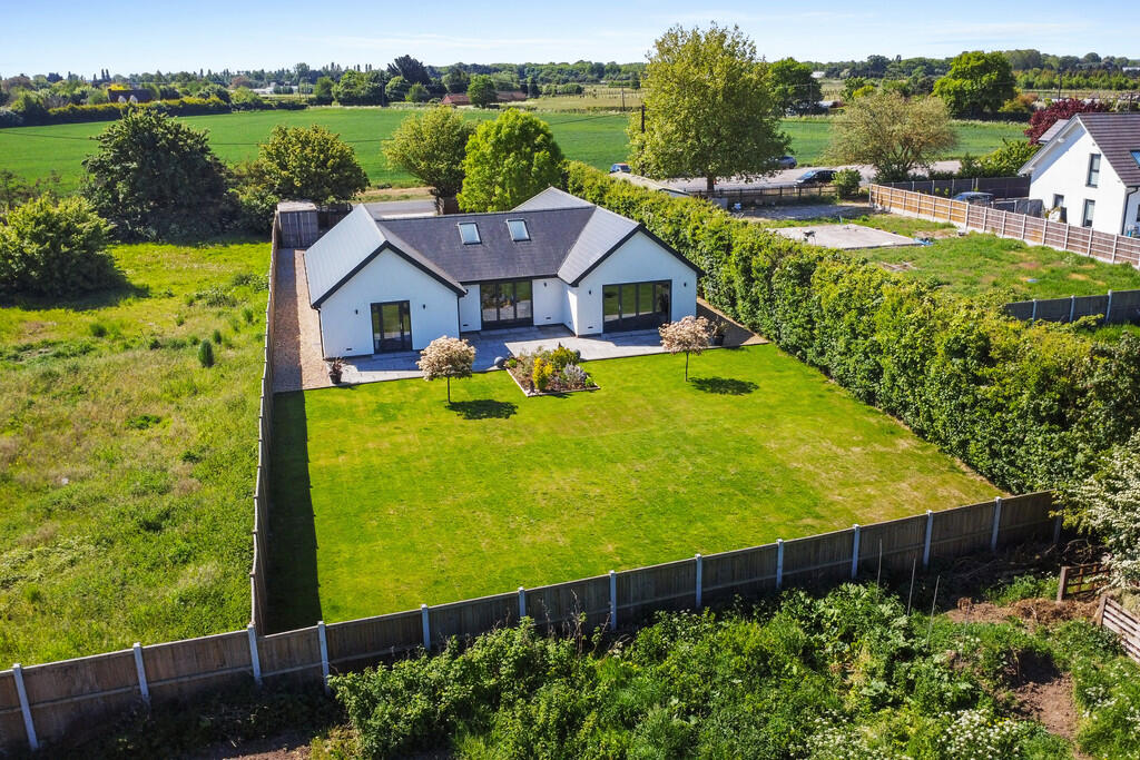 House in Manningtree, Lawford - View 4