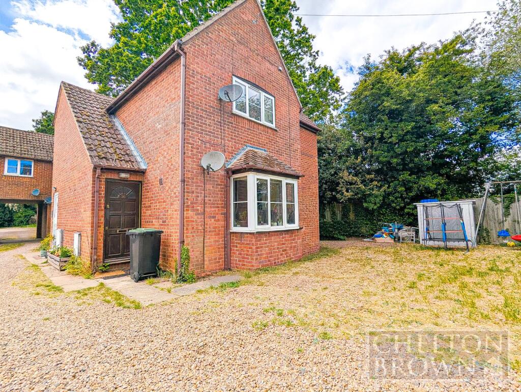Main image of property: The Pyghtle, Earls Barton, Northamptonshire, NN6