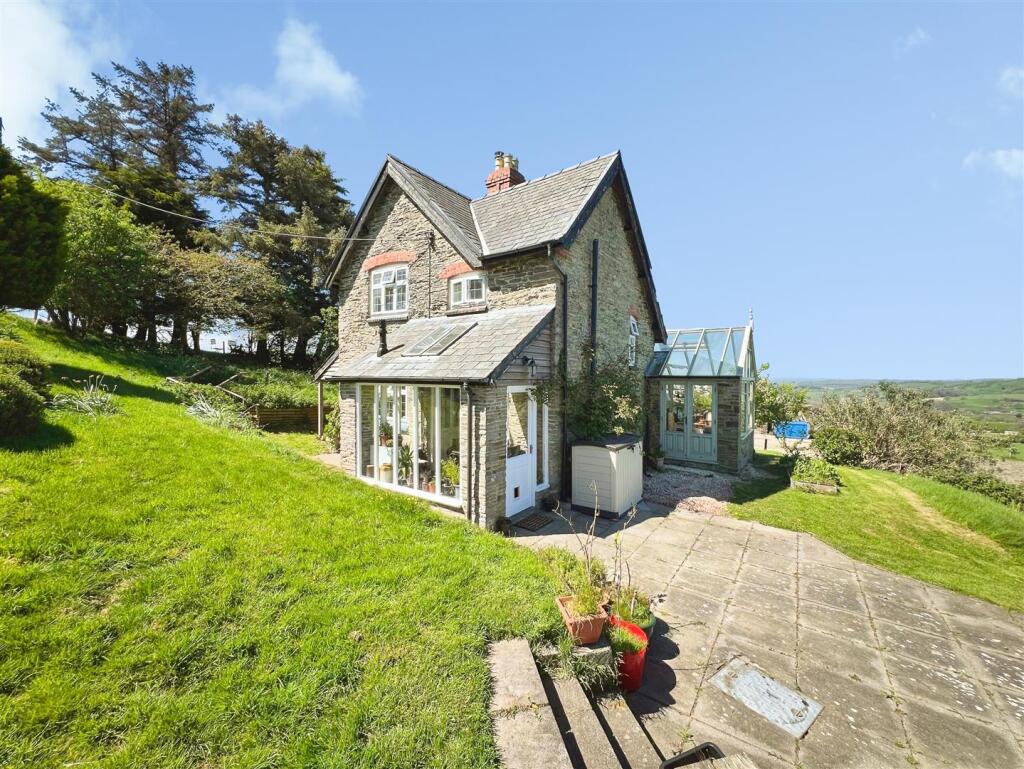 Main image of property: Sarn, Newtown