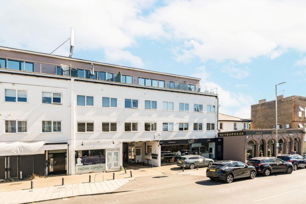 Apartment in Kingston upon Thames - View 5