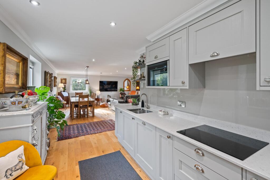 Main image of property: Park Manor, Crieff, PH7