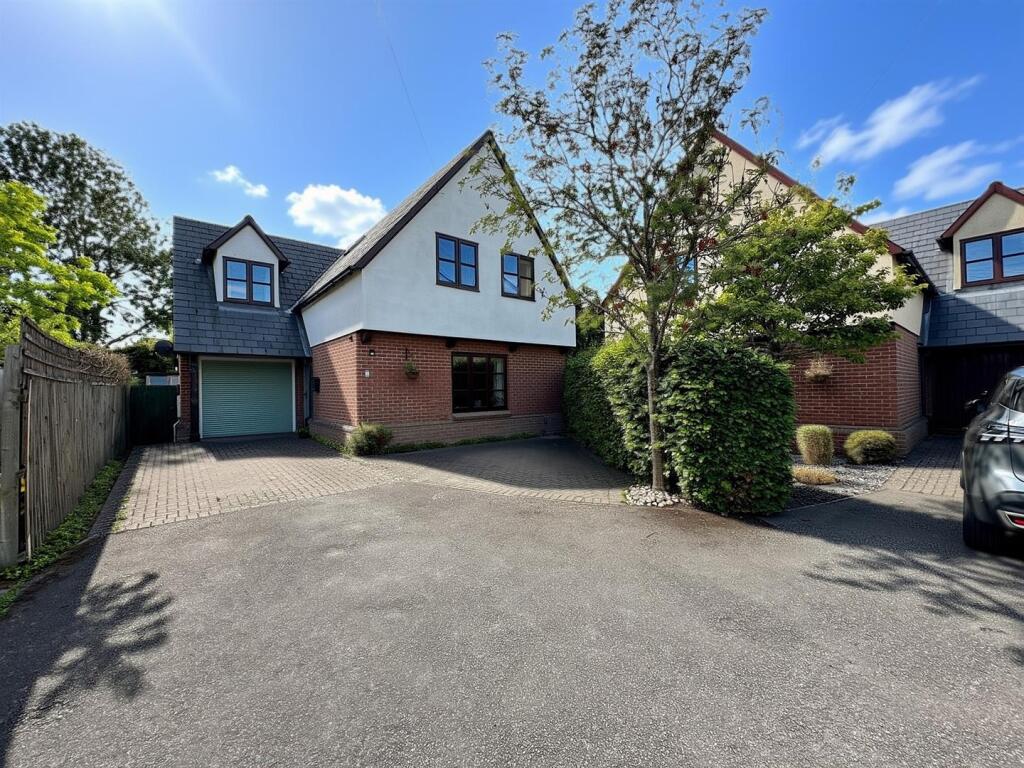 Main image of property: Oakfield Close, Bacton, Stowmarket