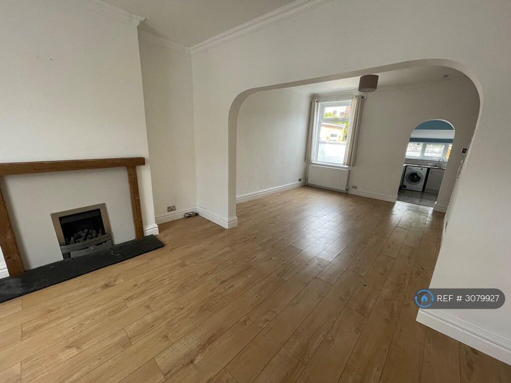 House in Manchester - More