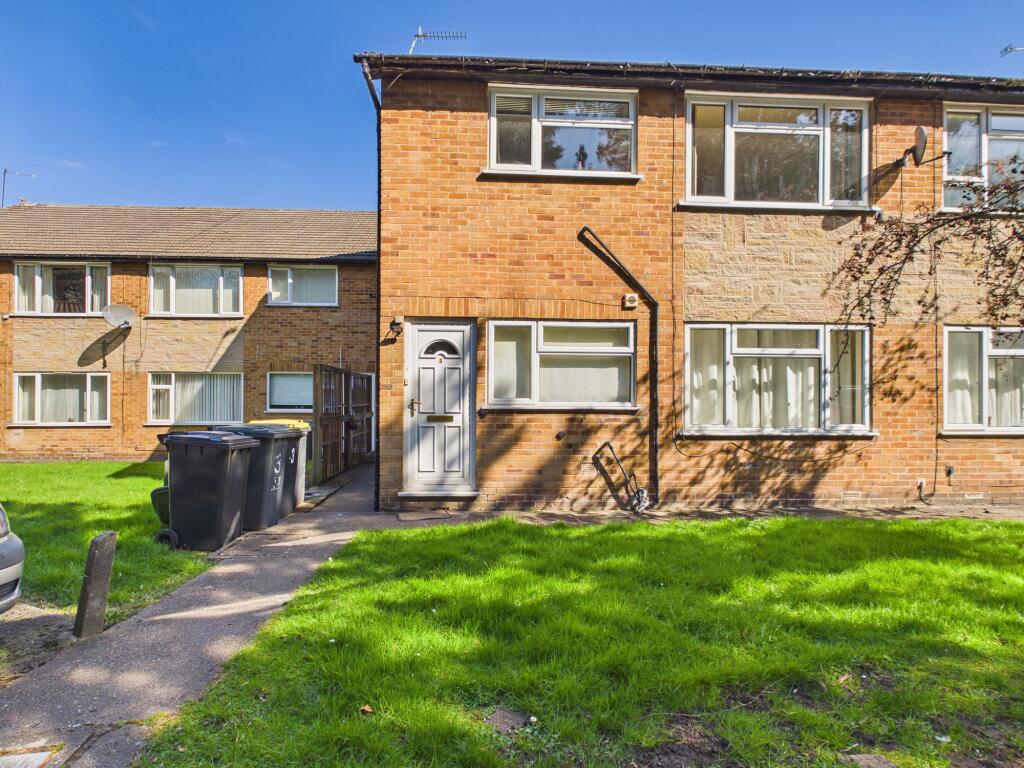 Main image of property: Close Quarters, Bramcote, Nottingham, Nottinghamshire