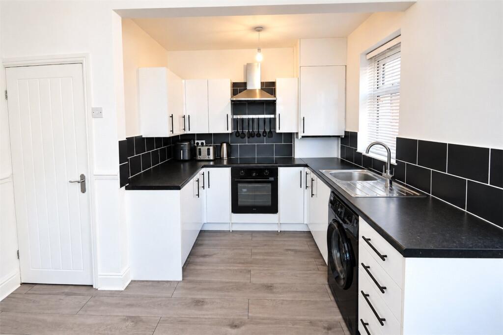 Valkyrie Road, Wallasey, Wirral photo 4