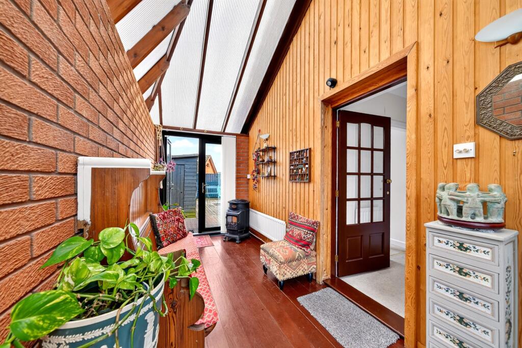 14, Islestone Court, Berwick-upon-Tweed, Northumberland photo 2