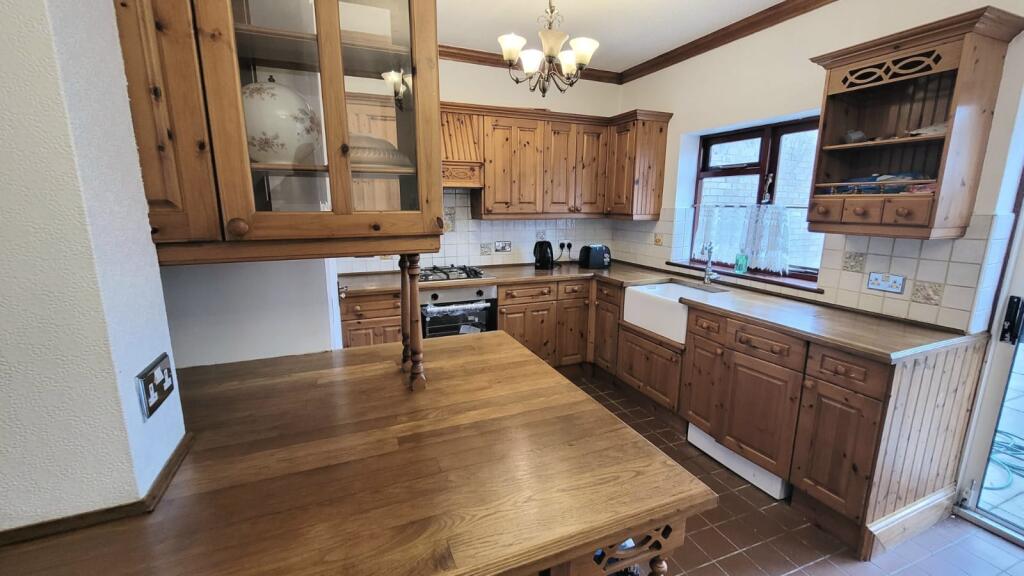 House in Watford - View 5