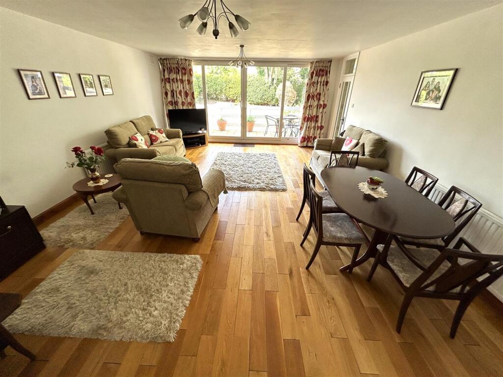 Apartment in Bromley
