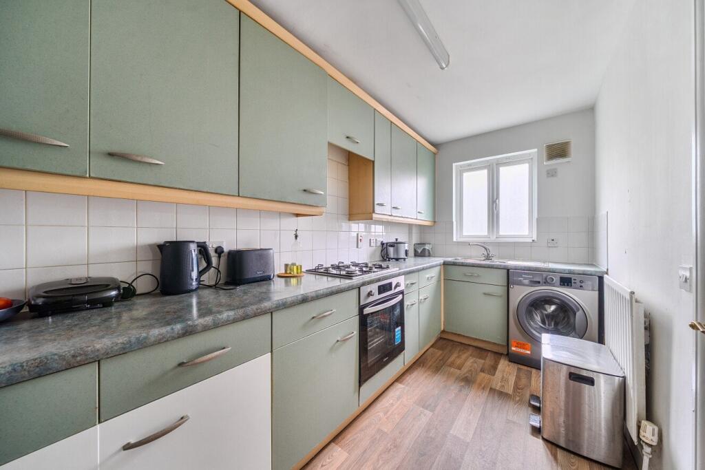 House in London - View 5