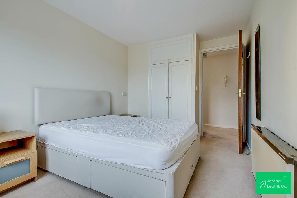 Apartment in London - View 5