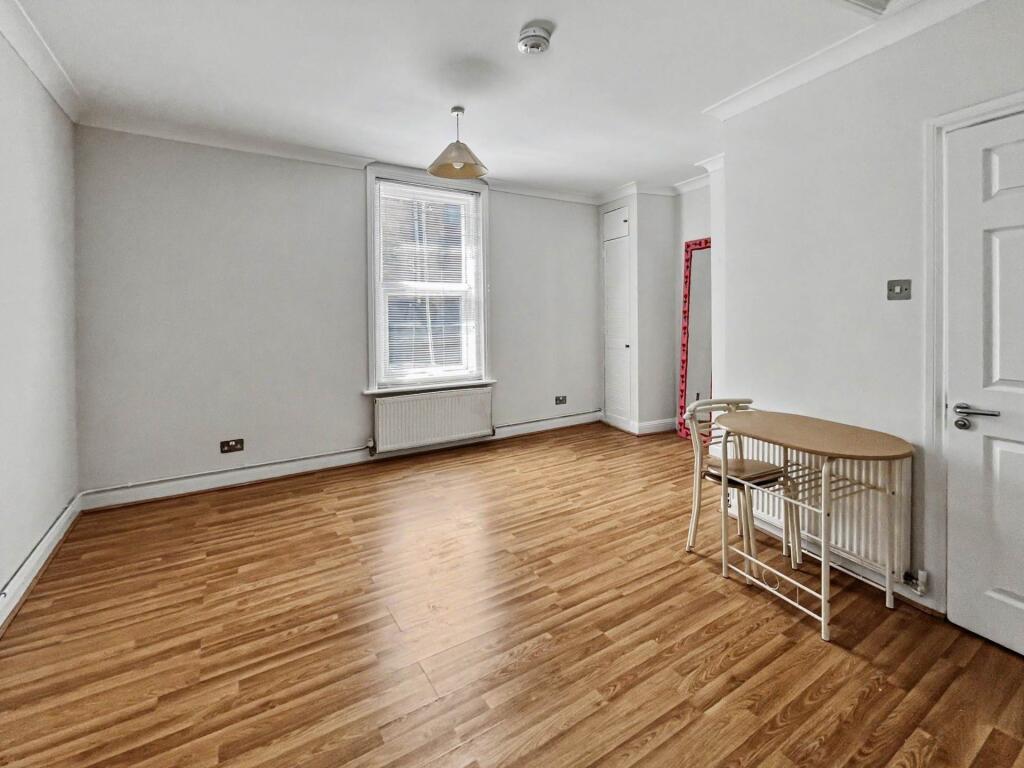 Eldon Place, Westbourne * Studio Apartment* photo 4