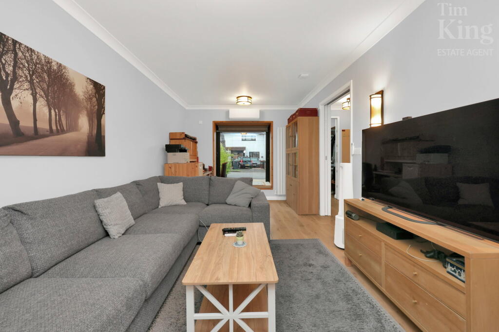 House in London - View 5