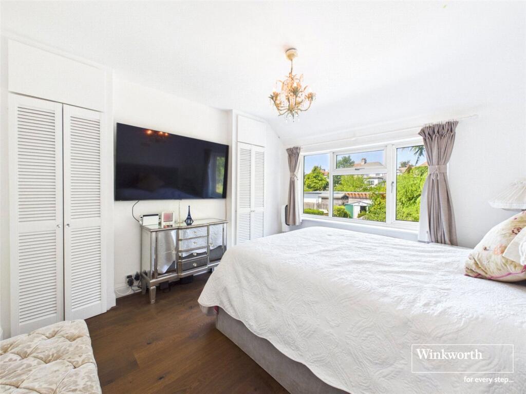 House in Harrow - More