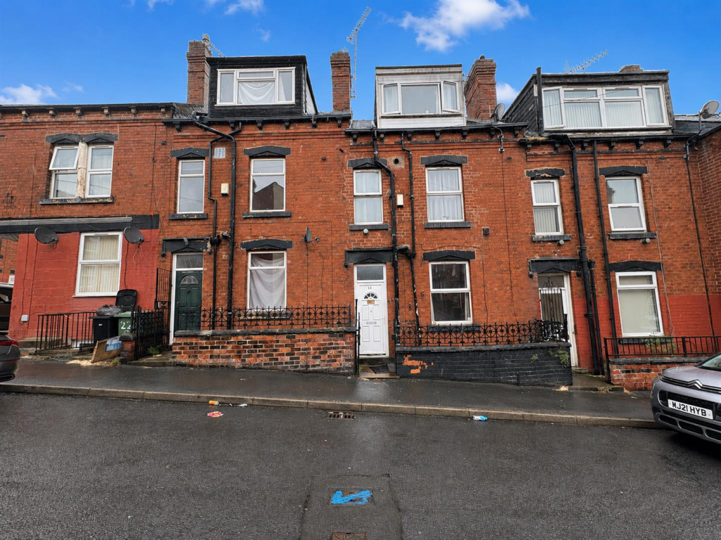 Main image of property: Aviary Road, Leeds