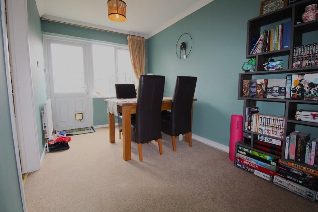 Laburnum Road, Sandy photo 3
